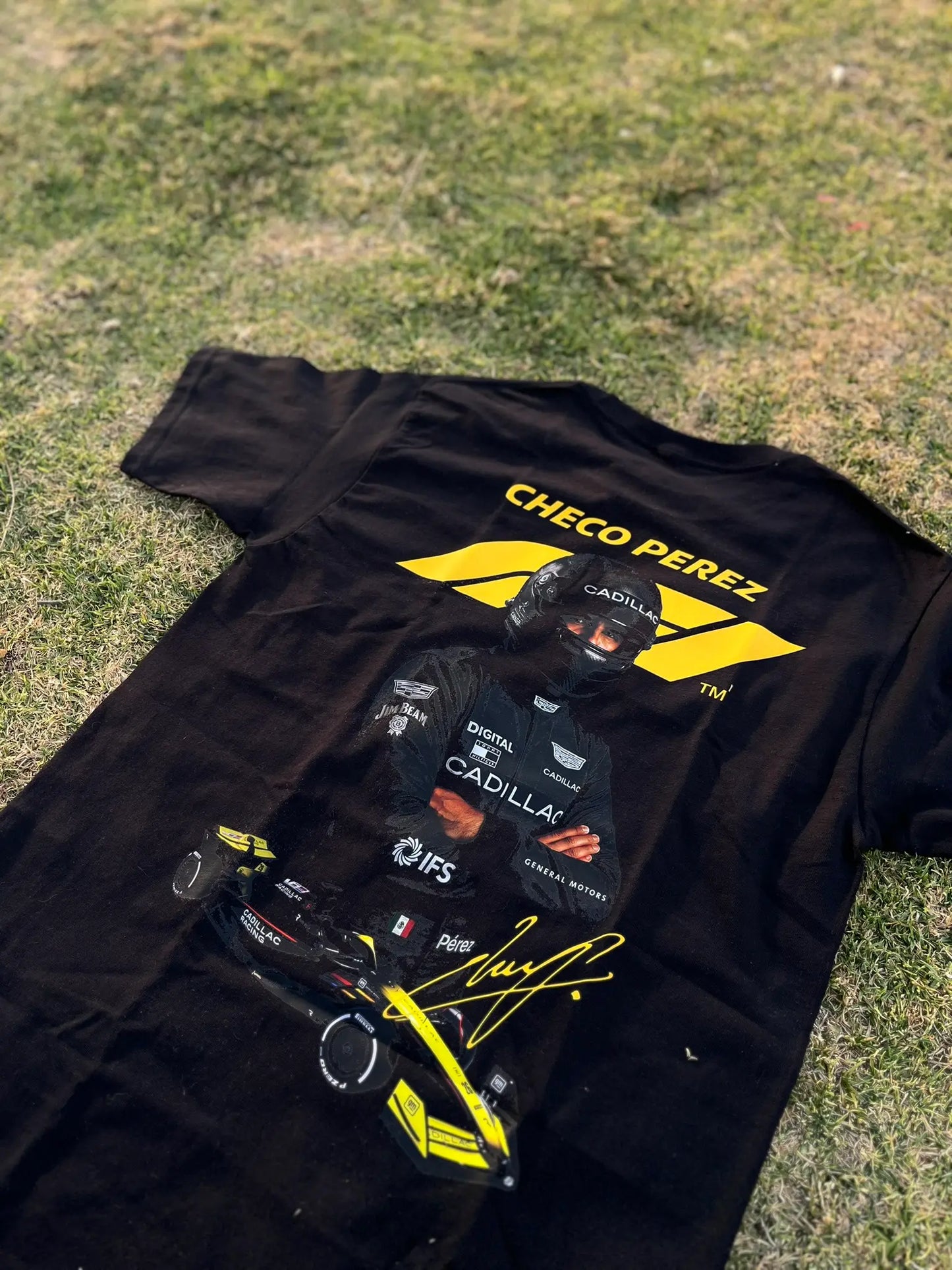 CHECO EDICIÓN EXCLUSIVA